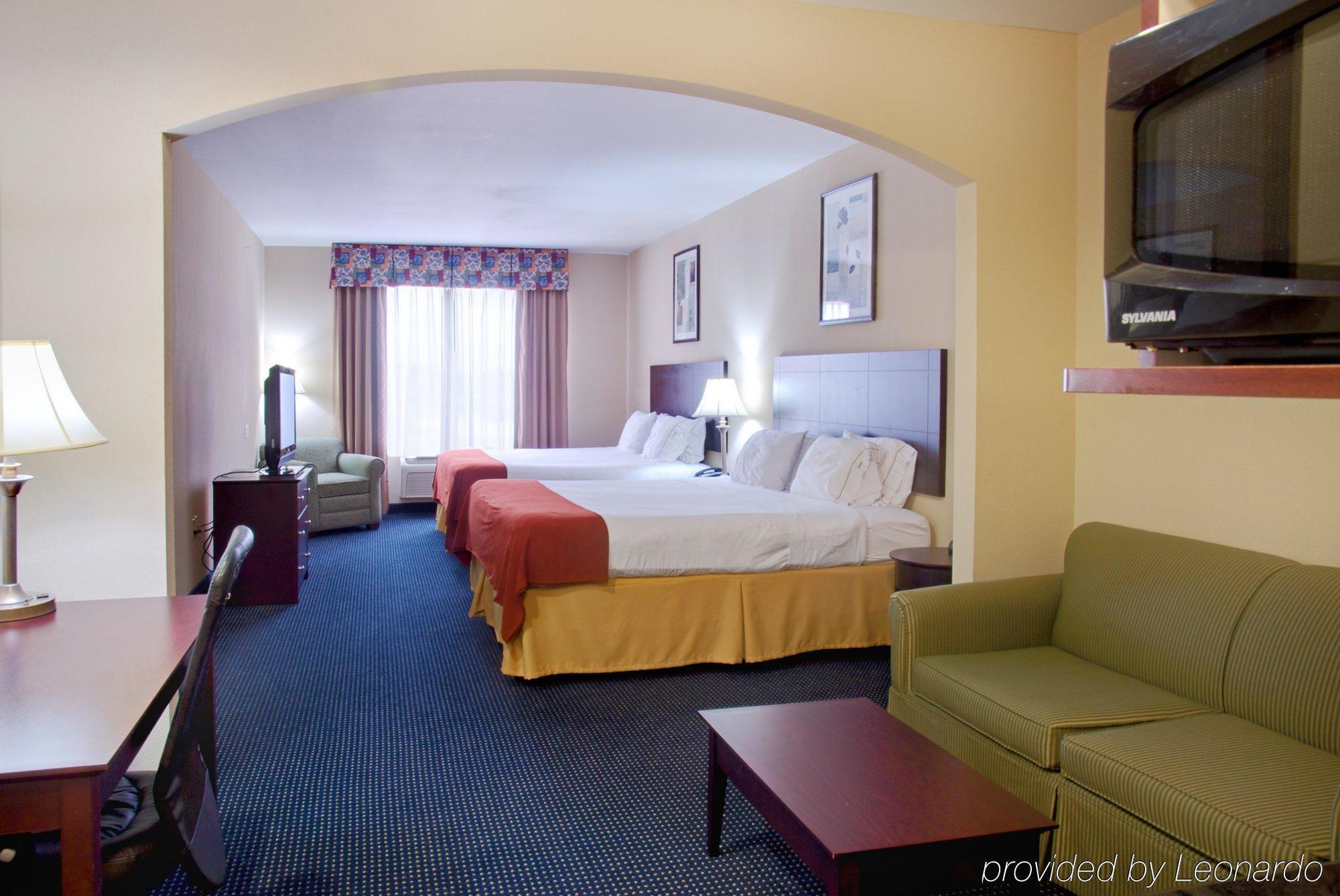 Express And Orange, An Ihg Hotel 2*