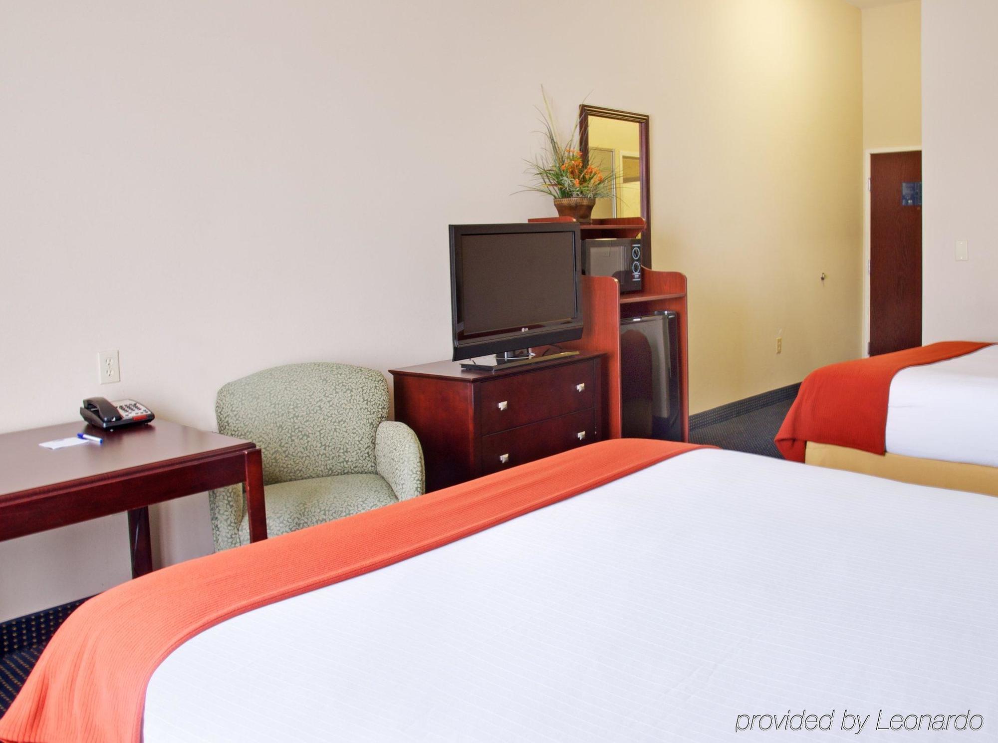 Express And Orange, An Ihg Hotel Orange